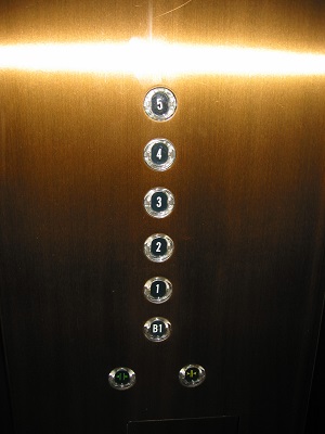 Personal Technology - A Quick Note on Good Elevator Etiquette 5floor 