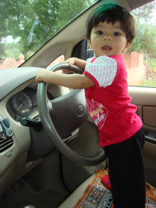 SQLAuthority News - Fathers and Daughters Shaivi-Car 